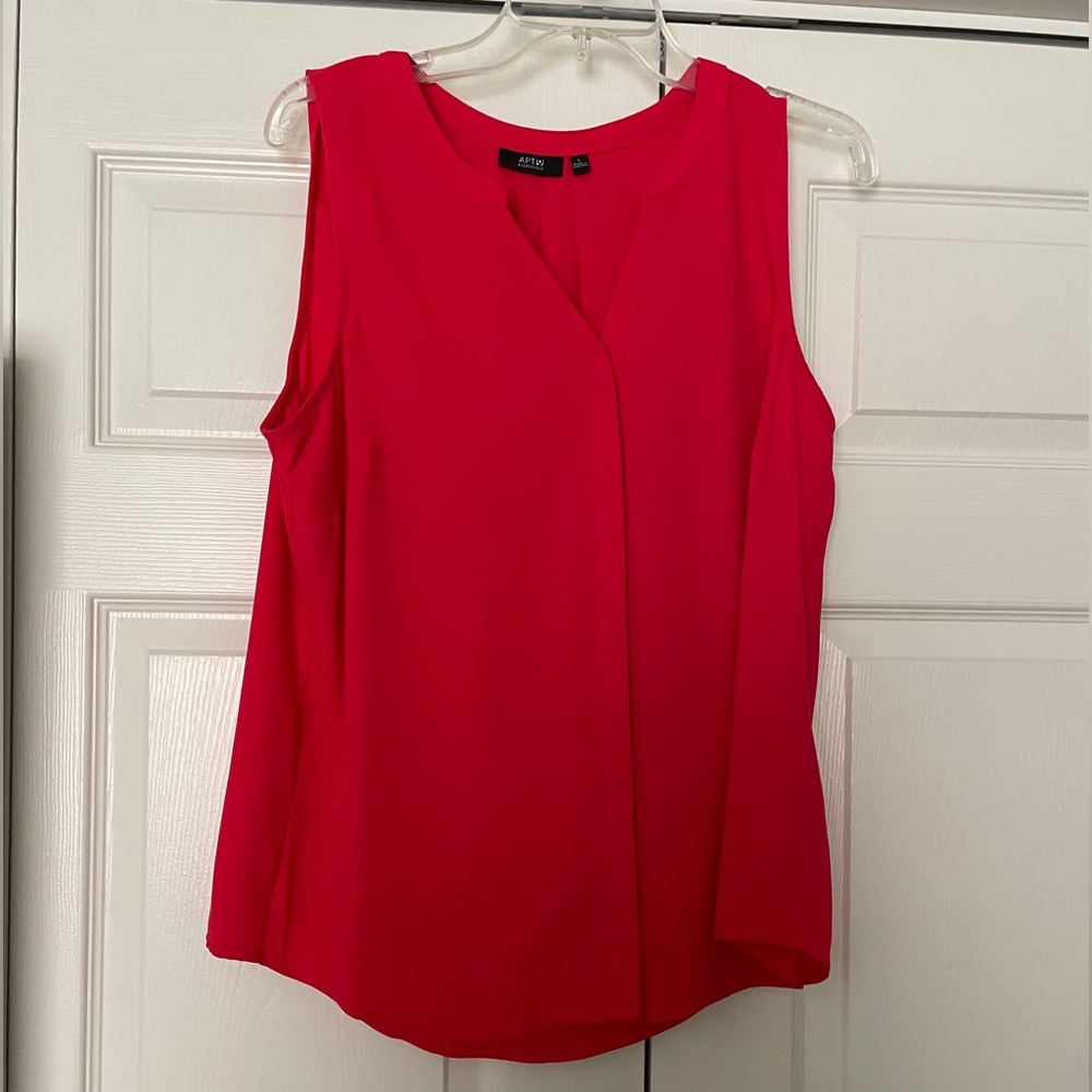 APT 9 ESSENTIALS. Women’s size L. Red top